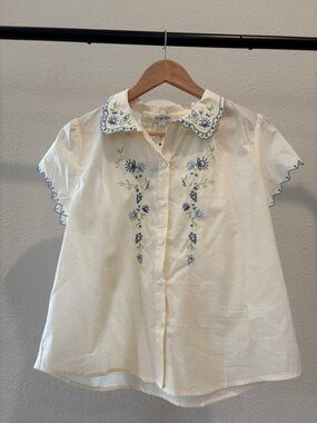 Embroidered Short-Sleeve Cotton Blouse in Cream with Blue Accents